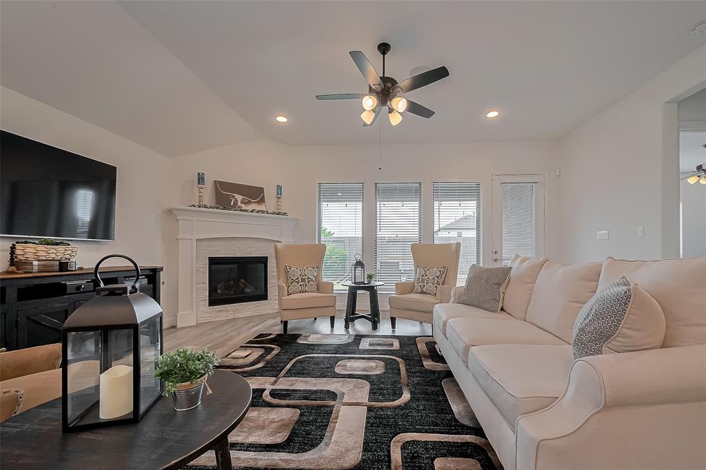 2854 Acacia Grove Drive, Katy, Texas image 8