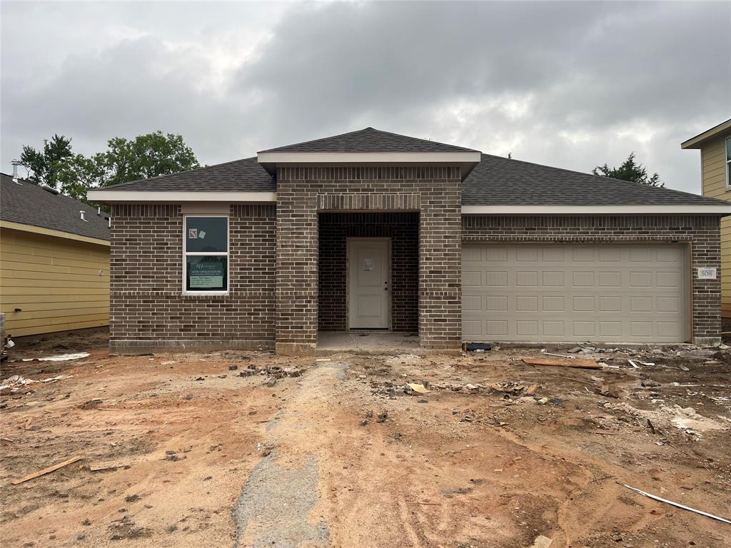 508 Monarch Trail, Huntsville, Texas image 2