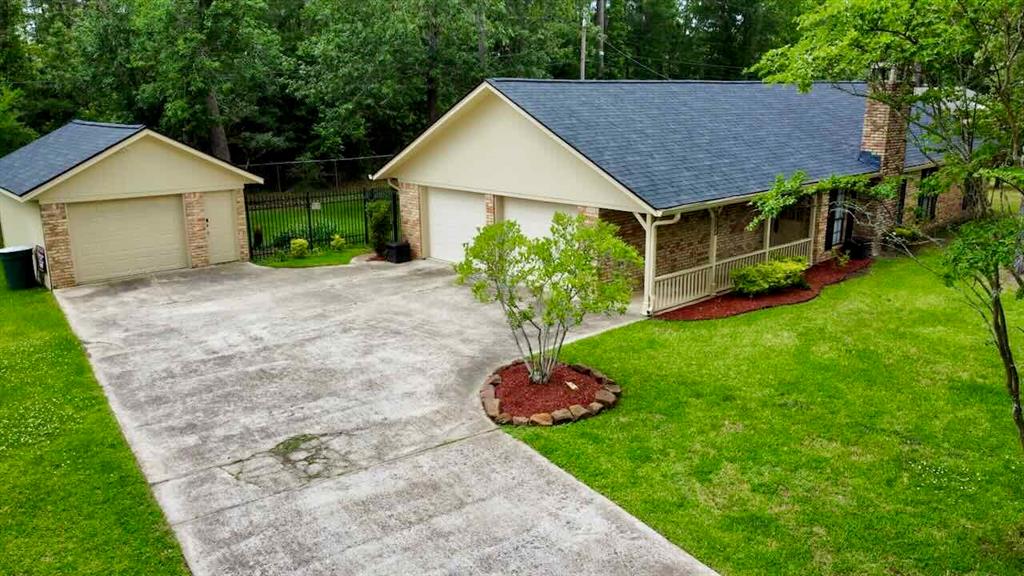10855 Glenbrook Street, Beaumont, Texas image 4