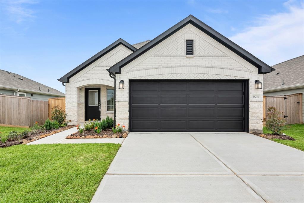 26240 Astral Way, La Marque, Texas image 1