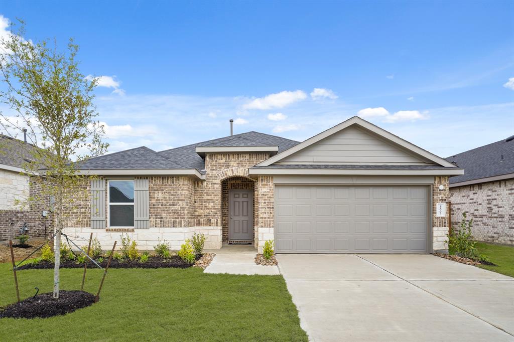 22002 Giulia Village Drive, Hockley, Texas image 1