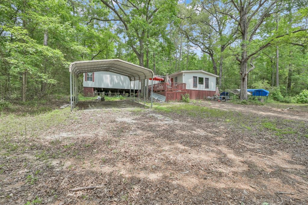 5200 Green Pine Boulevard, Willis, Texas image 9