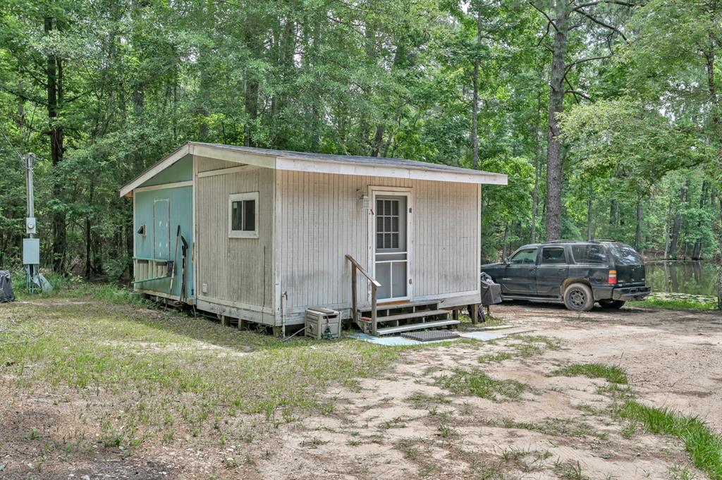 5200 Green Pine Boulevard, Willis, Texas image 12