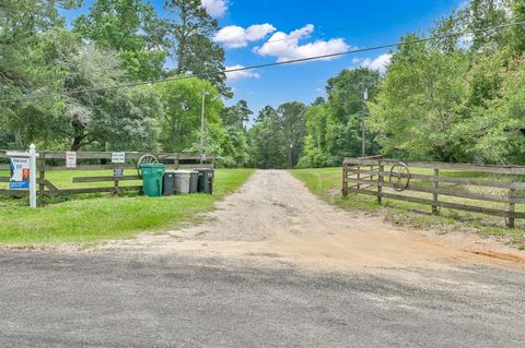 5200 Green Pine Boulevard Willis TX 77378