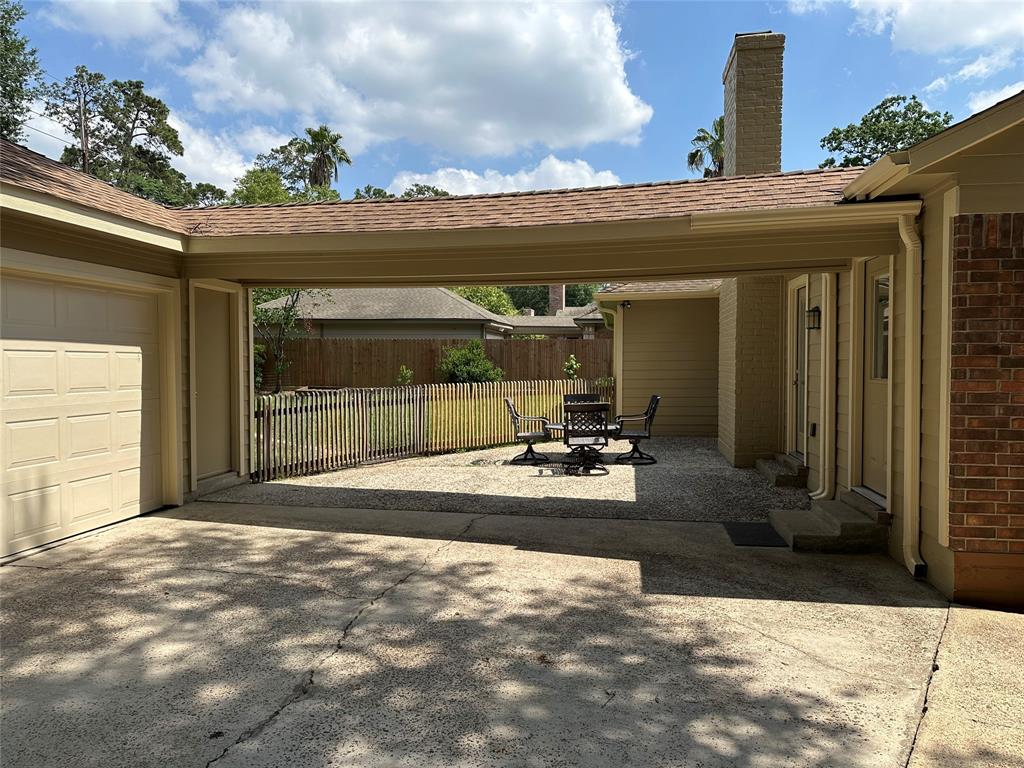 23822 Northcrest Drive, Spring, Texas image 3