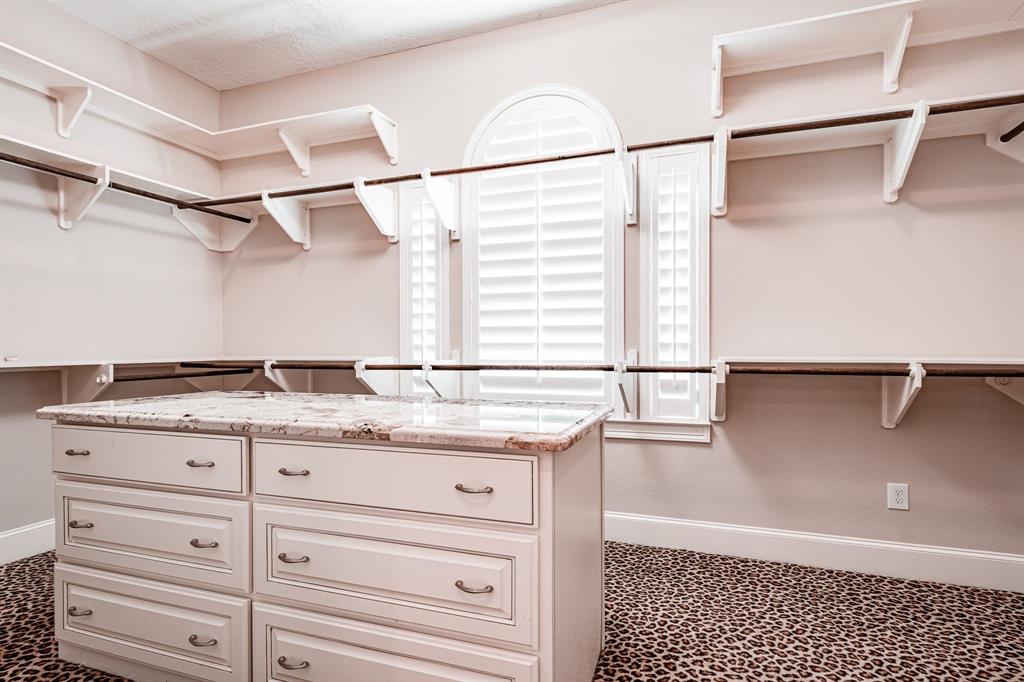 11503 Kings Point Boulevard, Mont Belvieu, Texas image 35