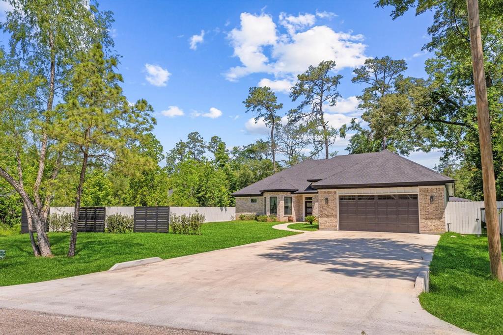 1314 Briar Cliff Street, Conroe, Texas image 3