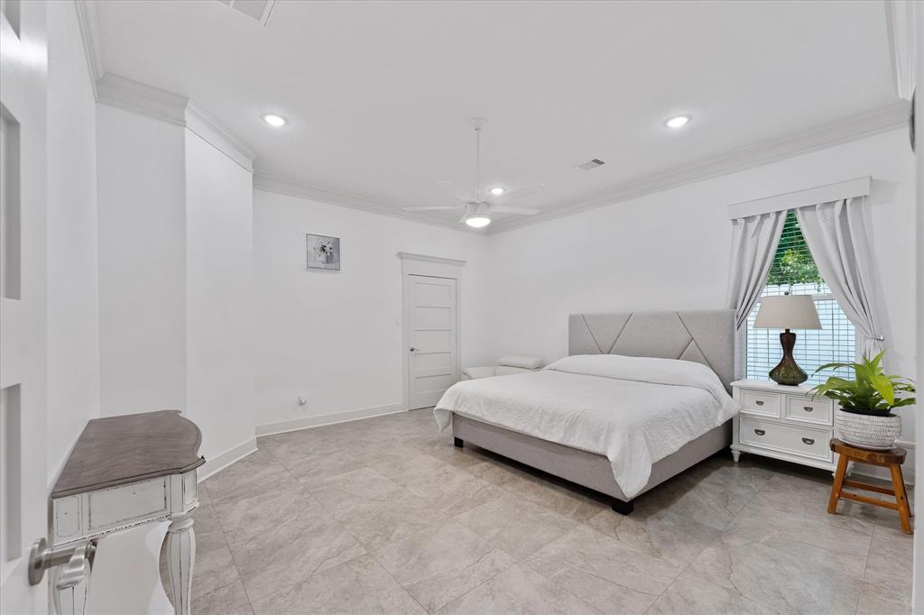 1314 Briar Cliff Street, Conroe, Texas image 21