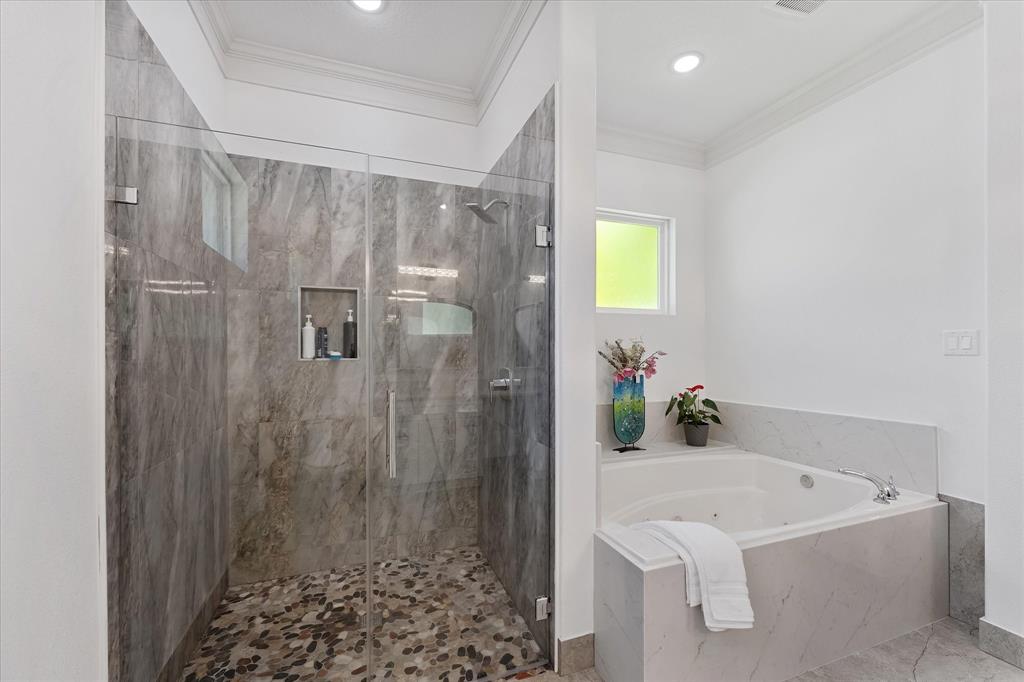 1314 Briar Cliff Street, Conroe, Texas image 38