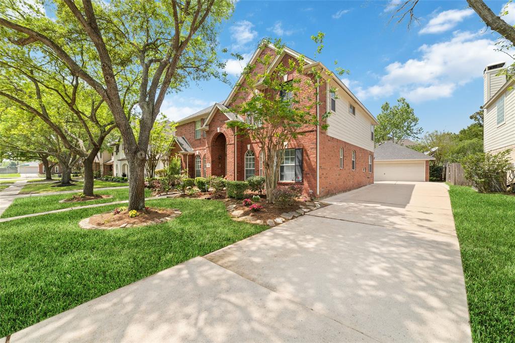 22406 Piper Terrace Lane, Katy, Texas image 3