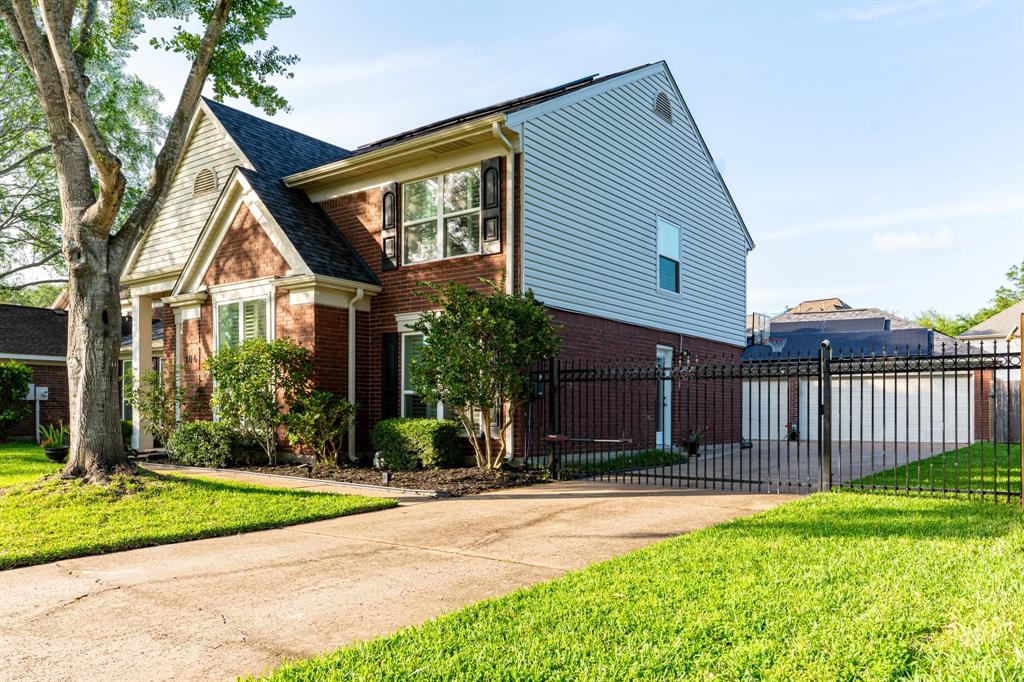 104 Sea Mist Drive, League City, Texas image 26