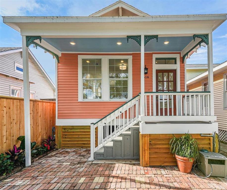 3616 Avenue P 1/2, Galveston, Texas image 1