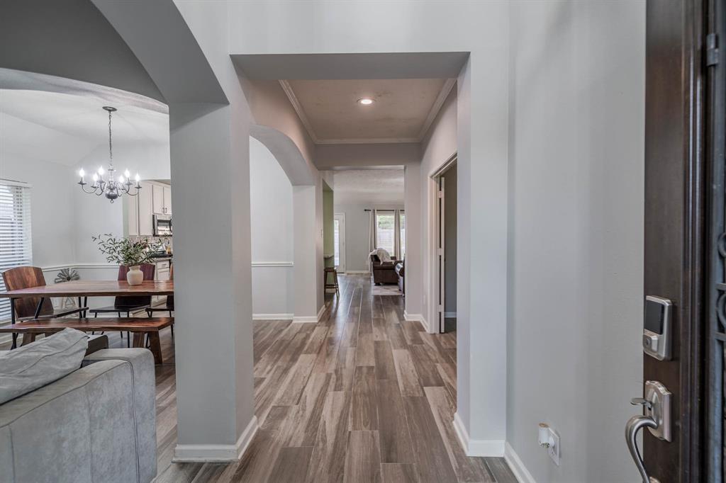 9711 Haviland Lane, Missouri City, Texas image 3
