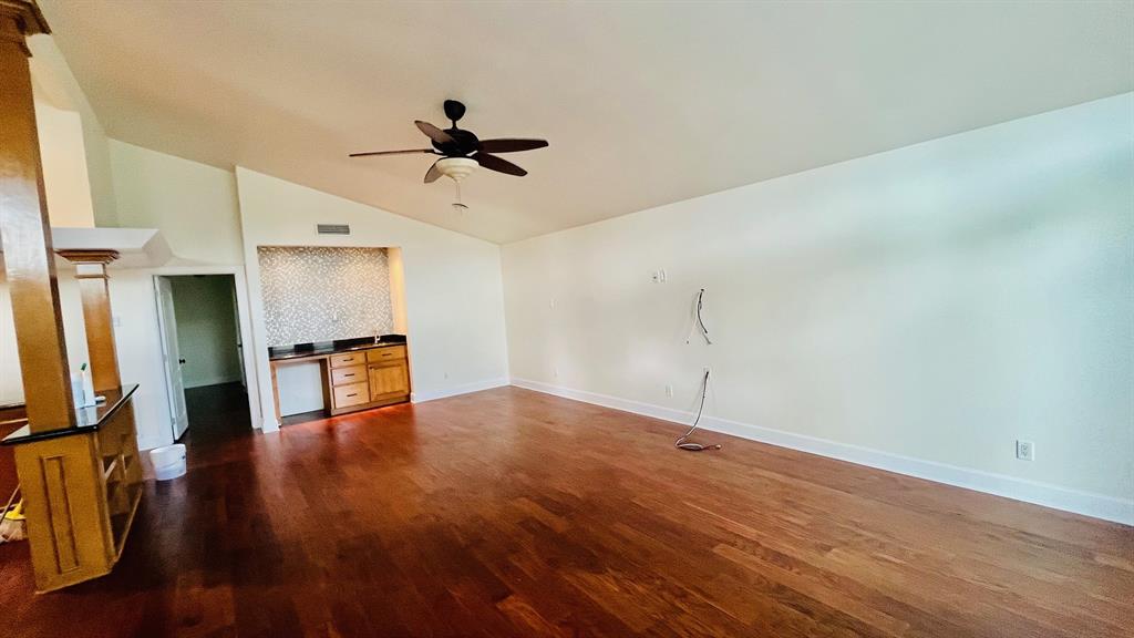 6514 Golf Crest Drive, Galveston, Texas image 17