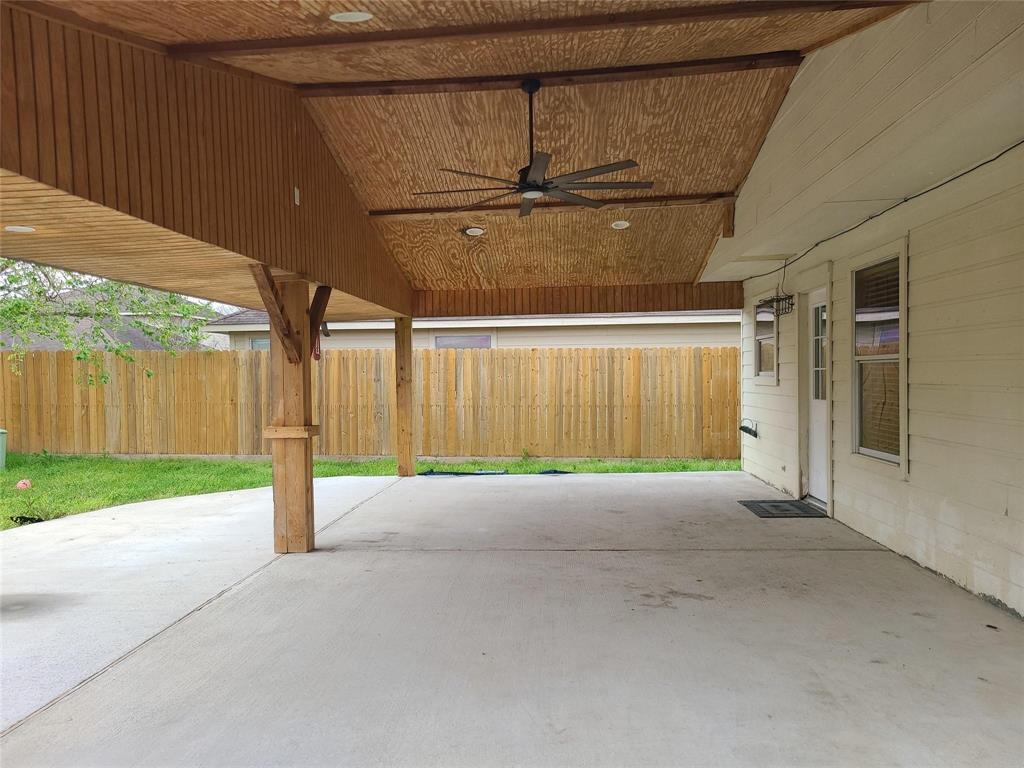 18911 Brownstone Mills Drive, Cypress, Texas image 2