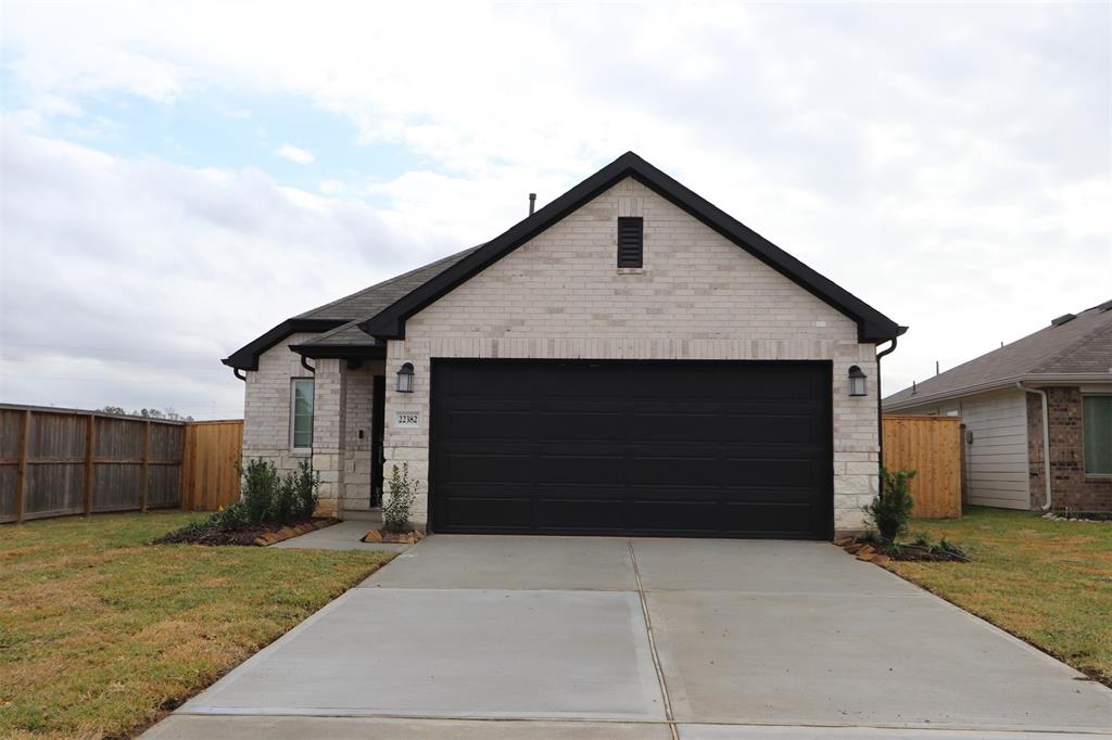 22382 Curly Maple Drive, New Caney, Texas image 1