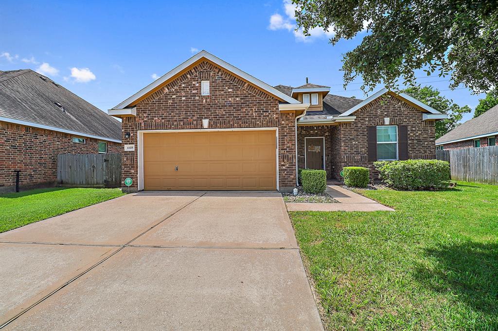 4418 Legends Bay Drive, Baytown, Texas image 1
