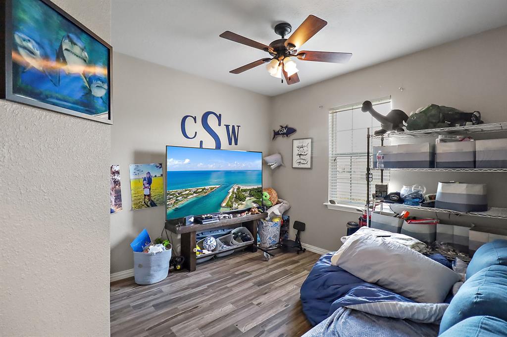 4418 Legends Bay Drive, Baytown, Texas image 12
