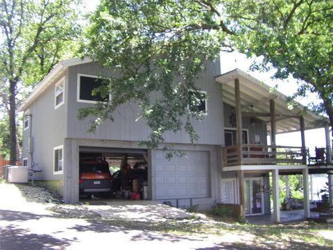 A home in Jewett