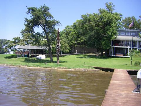 A home in Jewett