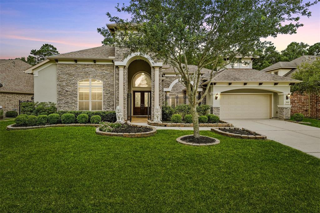 2948 S Cotswold Manor Drive, Kingwood, Texas image 1