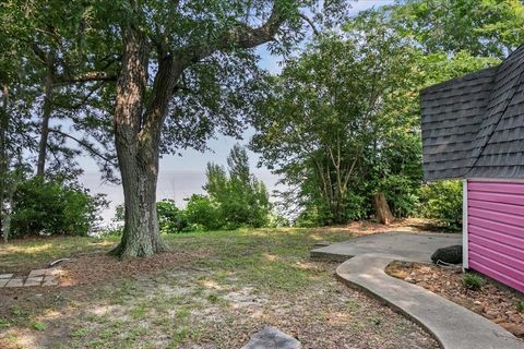 A home in Anahuac