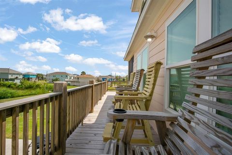 A home in Crystal Beach