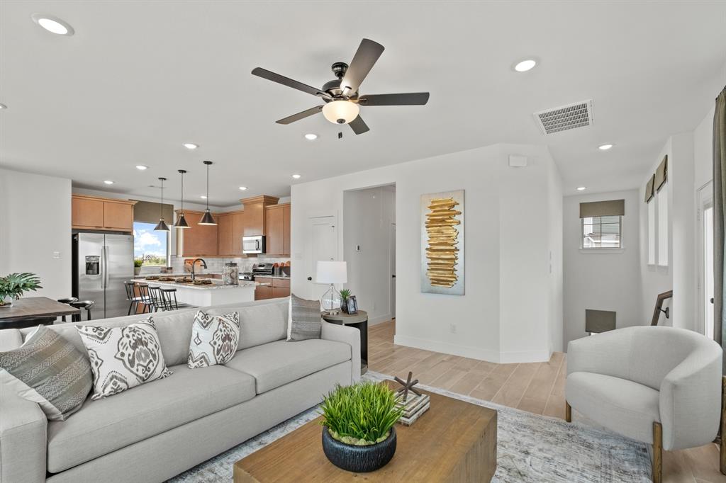 10906 Day Jassamine Way, Cypress, Texas image 11
