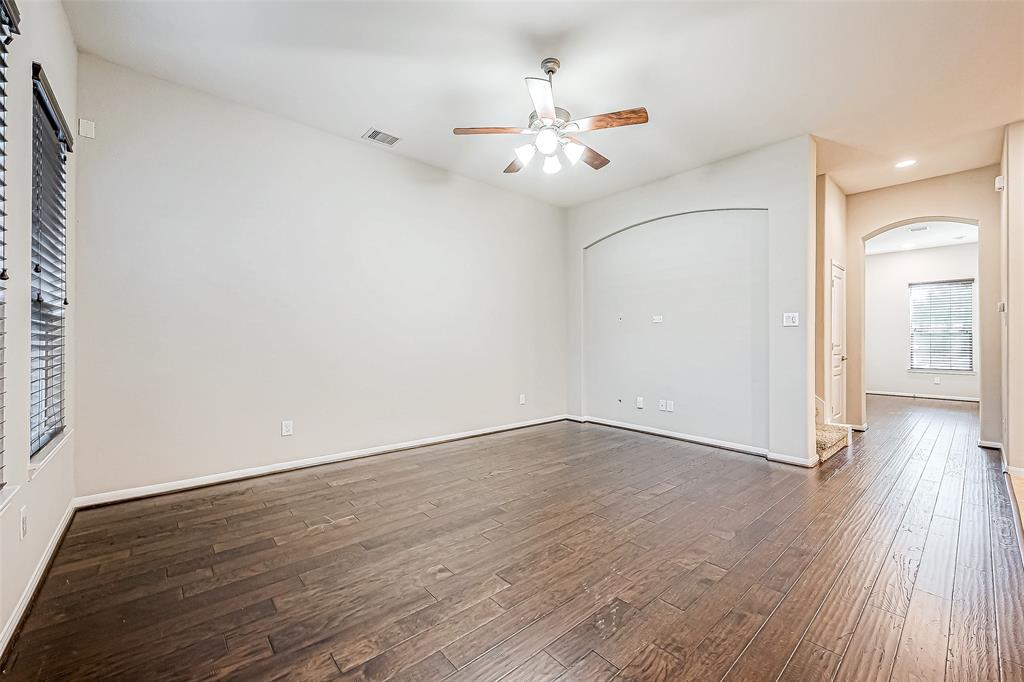 9154 Sunlight Oak Lane, Houston, Texas image 12