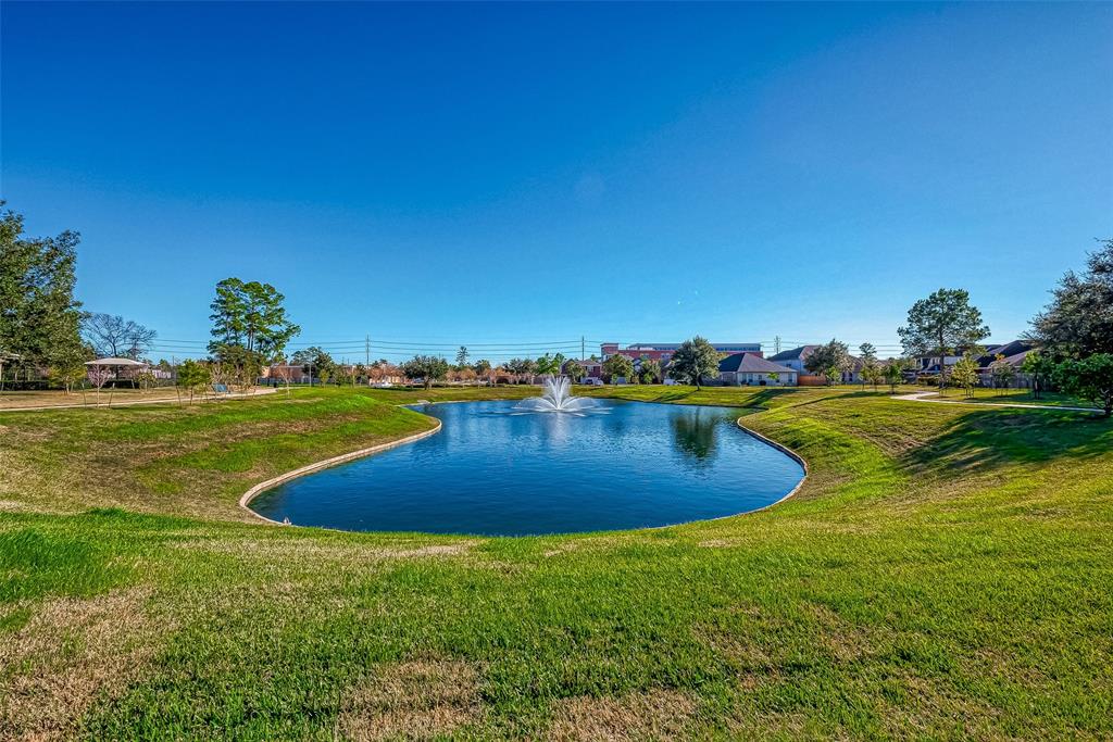 9154 Sunlight Oak Lane, Houston, Texas image 42