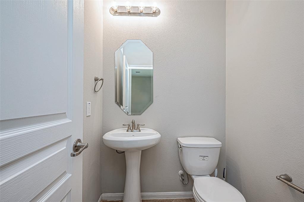 9154 Sunlight Oak Lane, Houston, Texas image 10