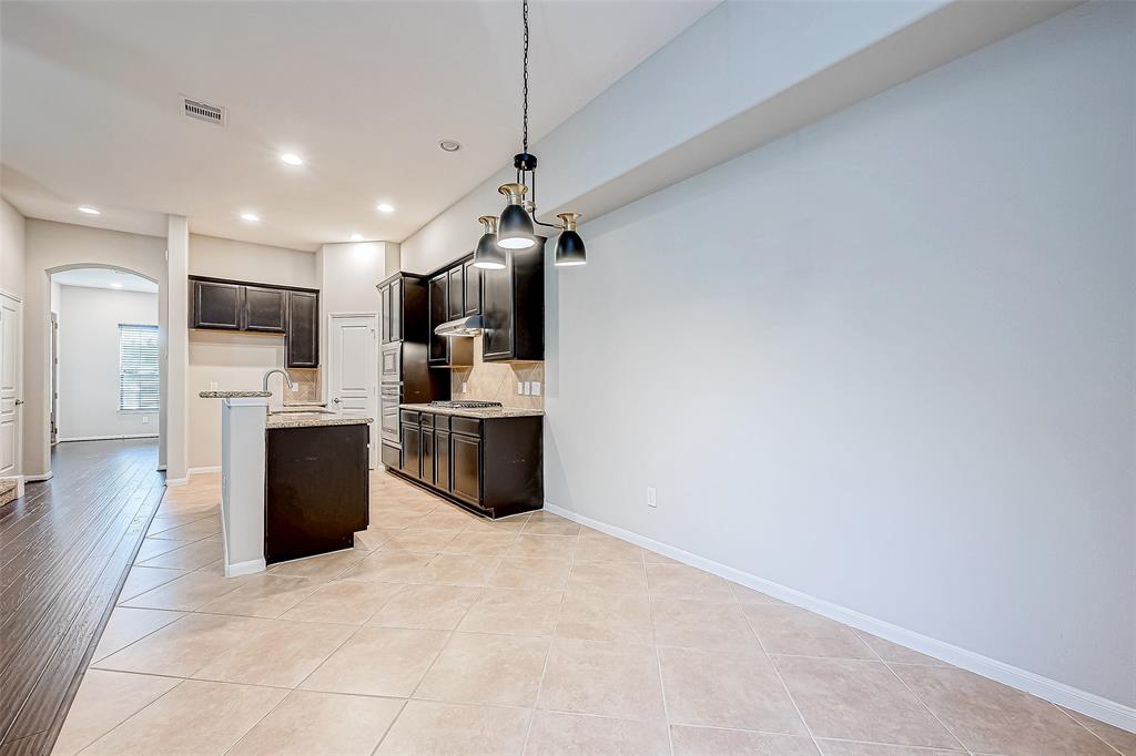 9154 Sunlight Oak Lane, Houston, Texas image 16