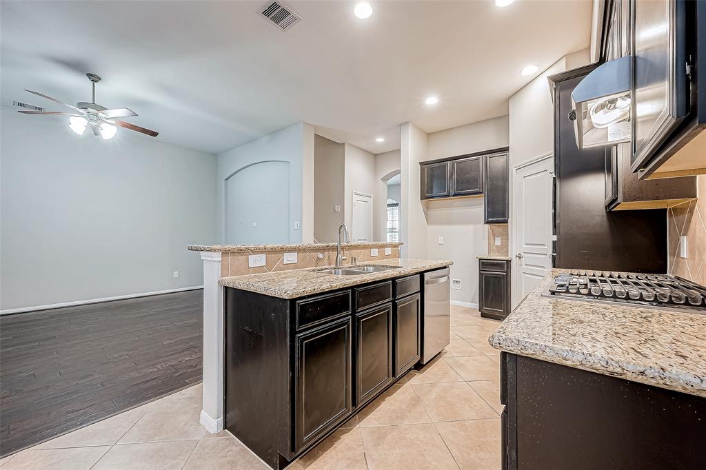 9154 Sunlight Oak Lane, Houston, Texas image 19