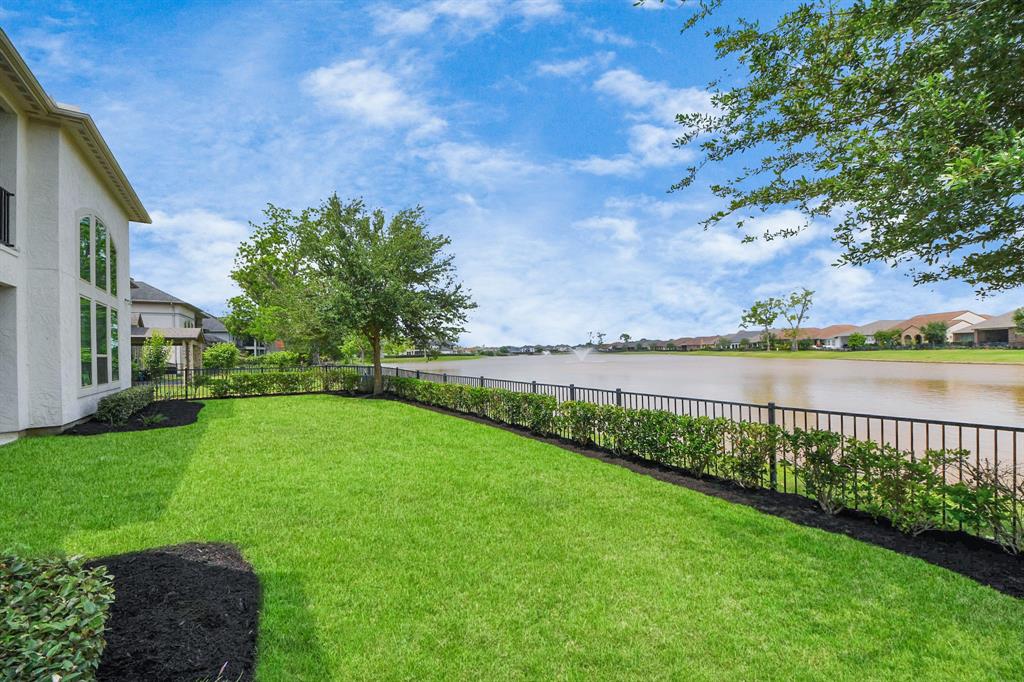 4834 Avalon Plantation Drive, Missouri City, Texas image 39