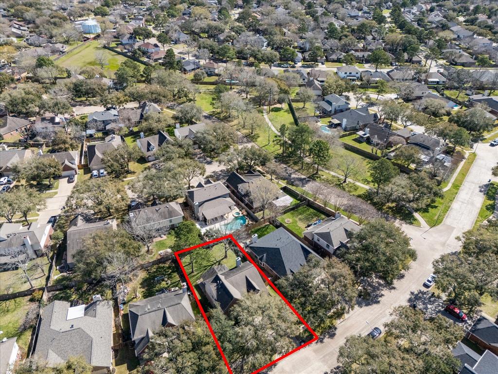 1307 Lamplight Trail Drive, Katy, Texas image 33