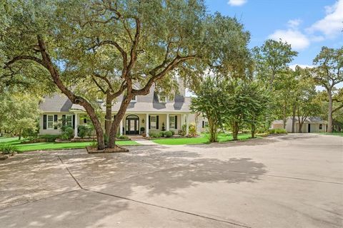 A home in La Grange