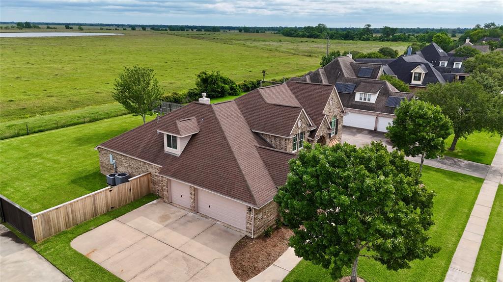 119 Spanish Oak Circle, Lake Jackson, Texas image 29