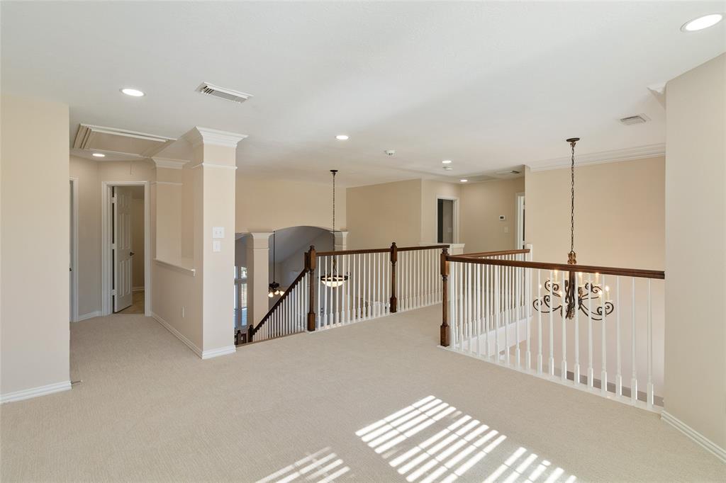 119 Spanish Oak Circle, Lake Jackson, Texas image 18