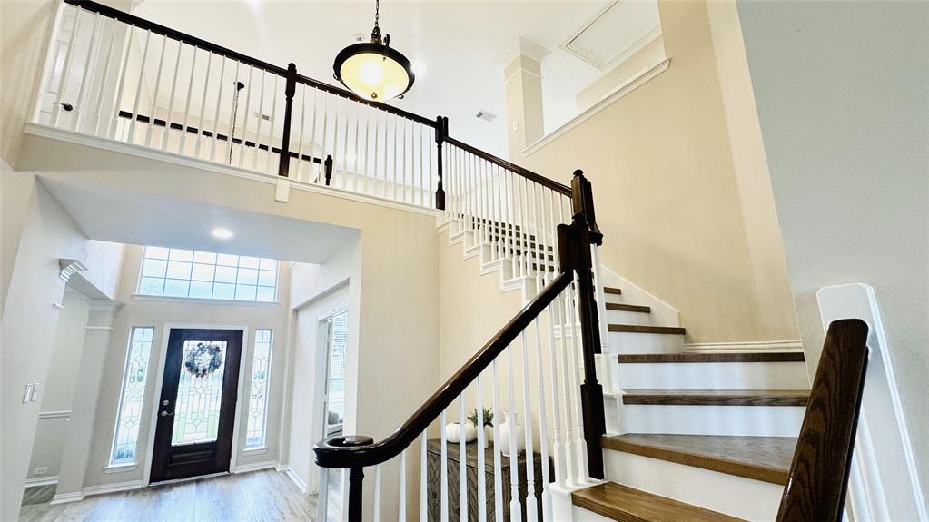 119 Spanish Oak Circle, Lake Jackson, Texas image 17