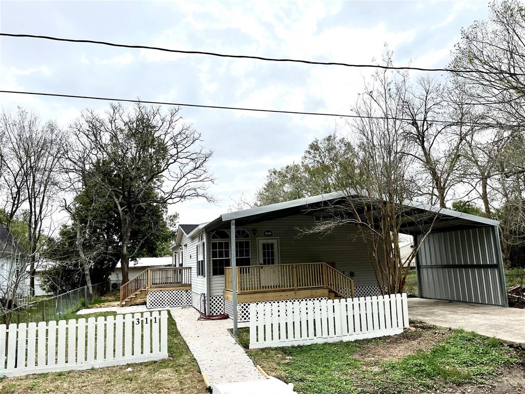 View Bacliff, TX 77518 property