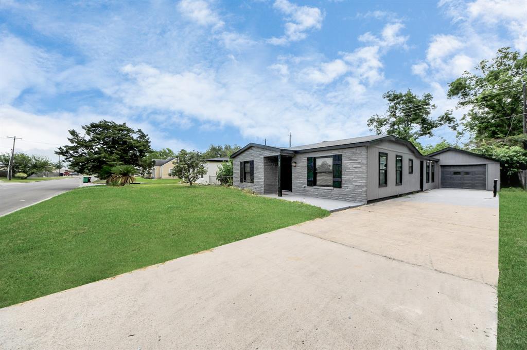 503 Schilling Street, Baytown, Texas image 6
