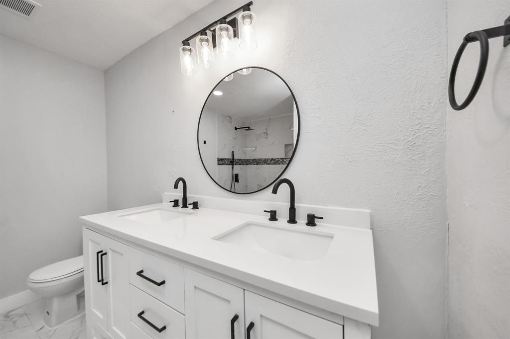 503 Schilling Street, Baytown, Texas image 35