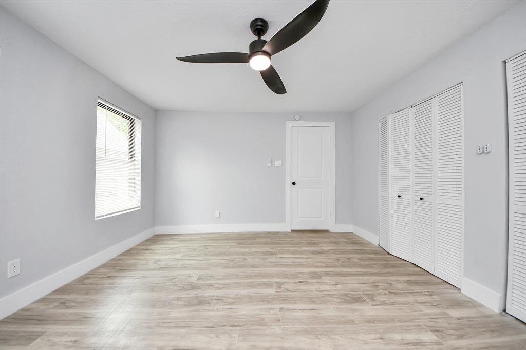 503 Schilling Street, Baytown, Texas image 33