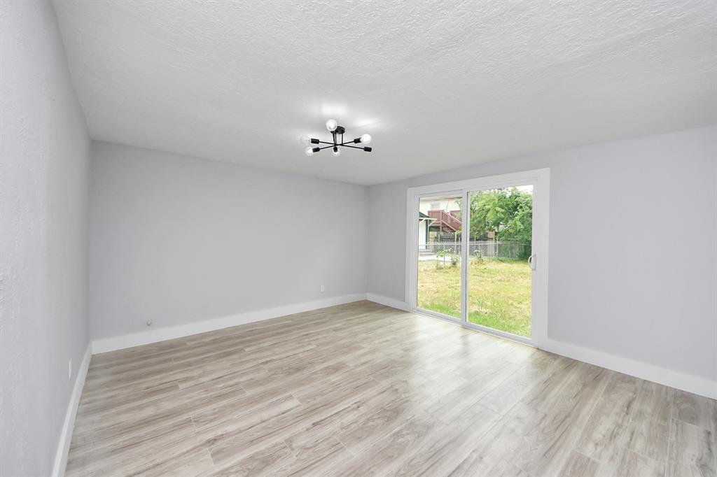 503 Schilling Street, Baytown, Texas image 28