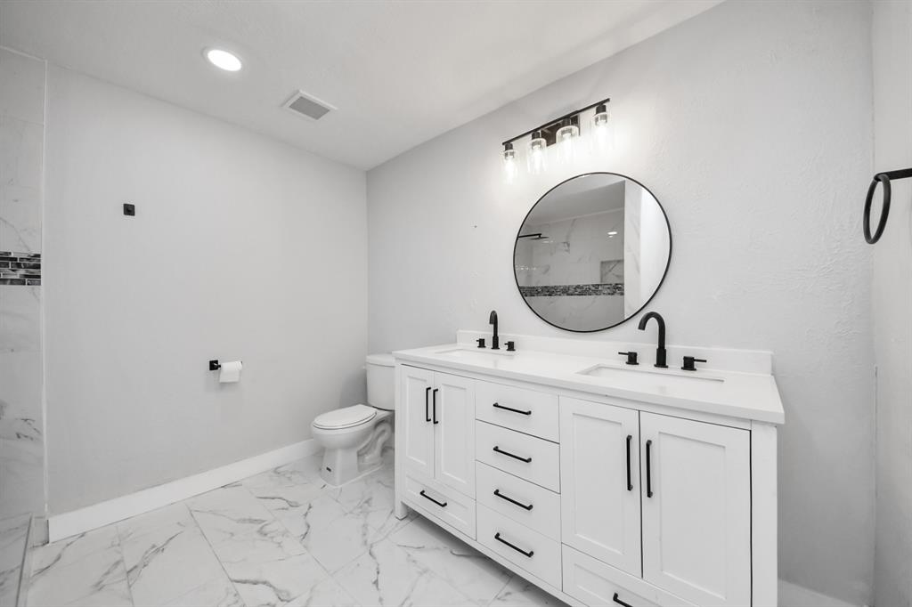 503 Schilling Street, Baytown, Texas image 34