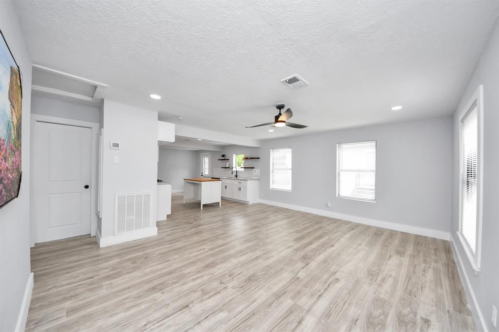 503 Schilling Street, Baytown, Texas image 12