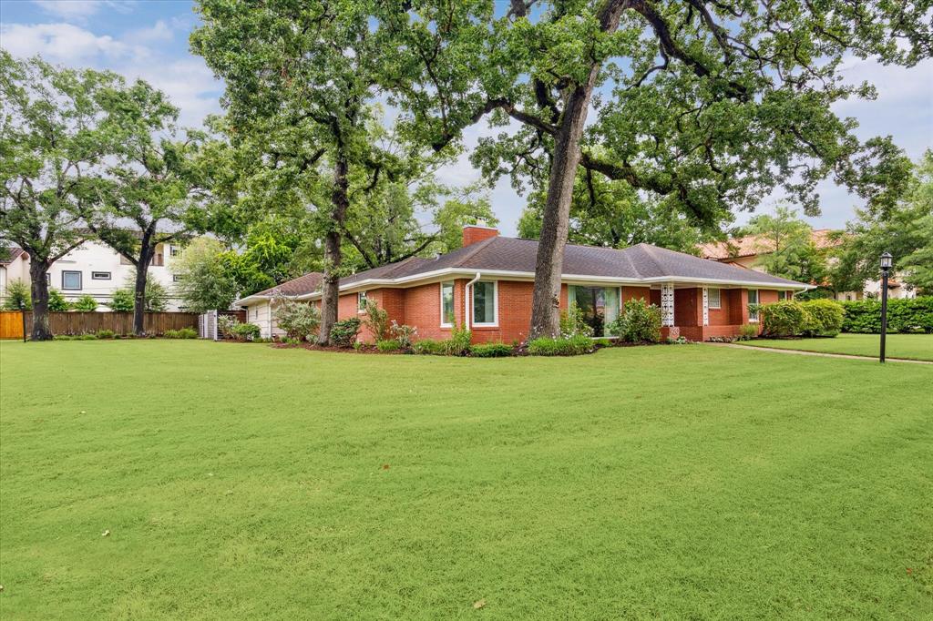 920 Hickory Hollow Street