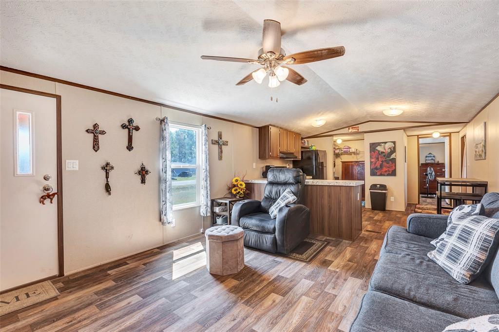 749 Bradford Street, Conroe, Texas image 6