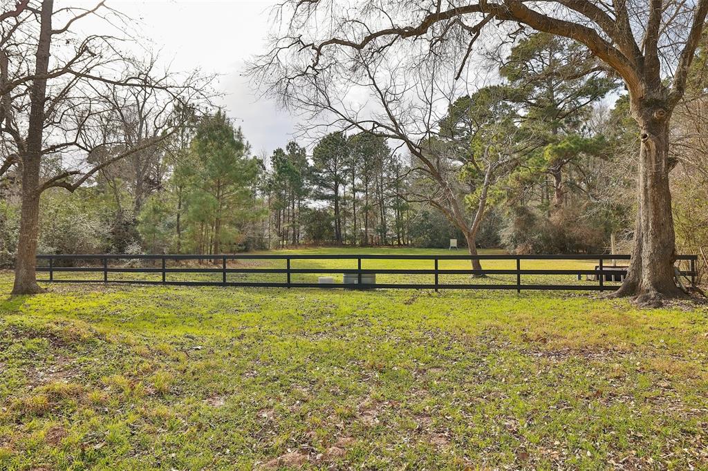 27015 Cherokee Lane, Magnolia, Texas image 17