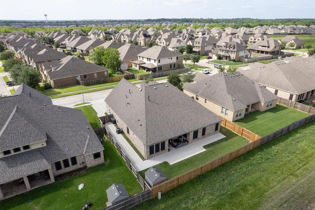 11822 Pearl Lane, Mont Belvieu, Texas image 39